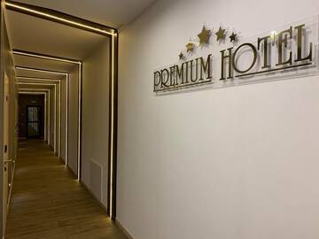 Фото номера Люкс с видом на город Отель Premium Hotel г. Славянск 24
