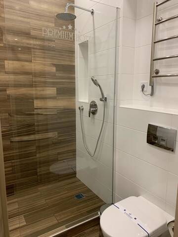 Фото номера Люкс с видом на город Отель Premium Hotel г. Славянск 6
